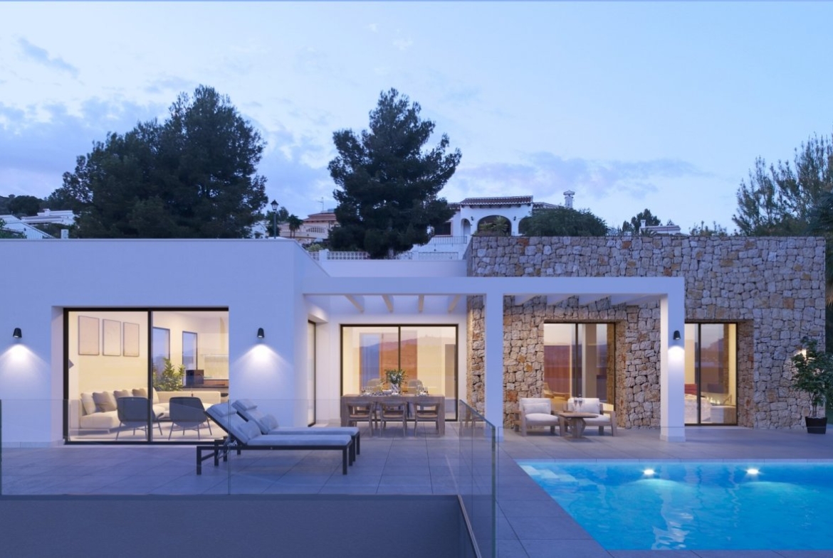 Villa de diseño en Urbanización Solana II a solo 10 km de Denia