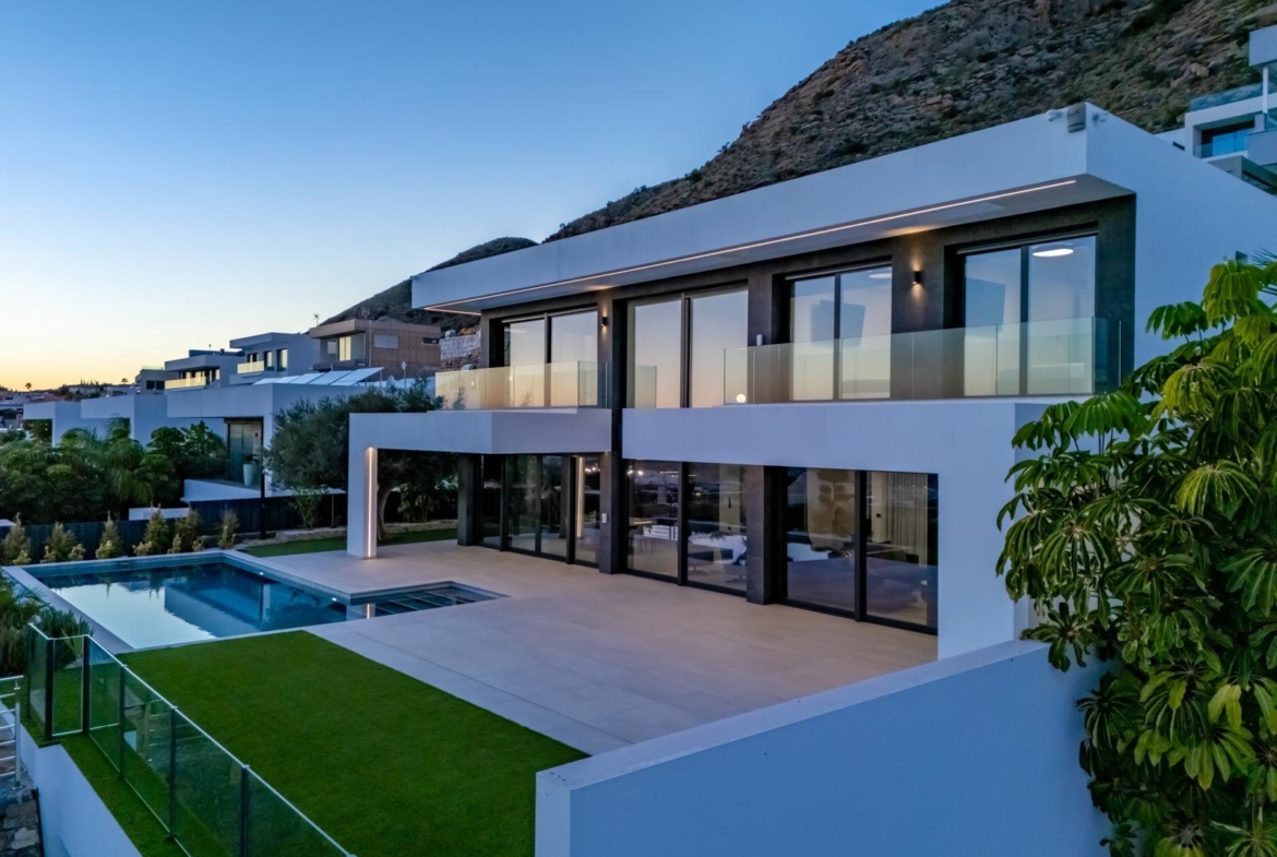 Villa Roma: Exclusivity and Elegance in Finestrat 🌟
