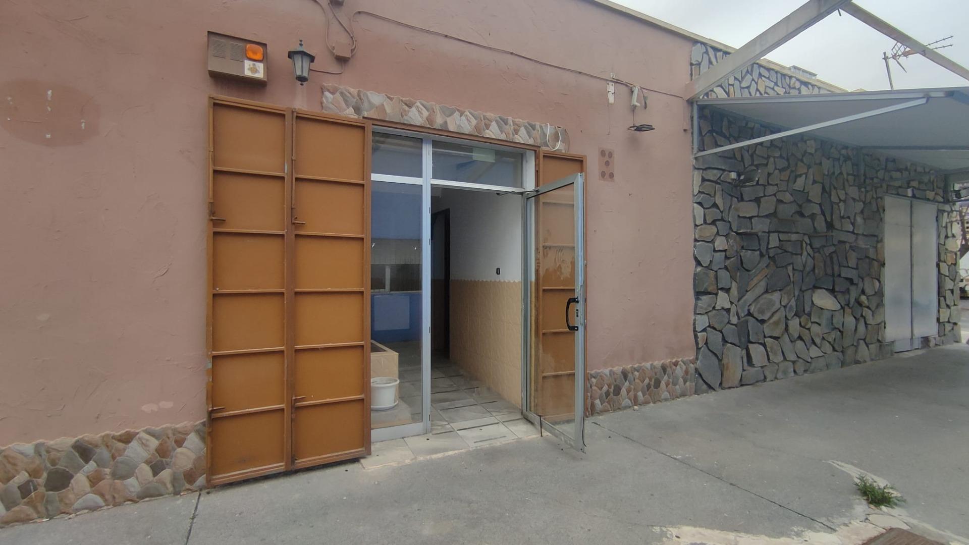 4-4-92 Bar – restaurant with licence in San Gabriel Alicante