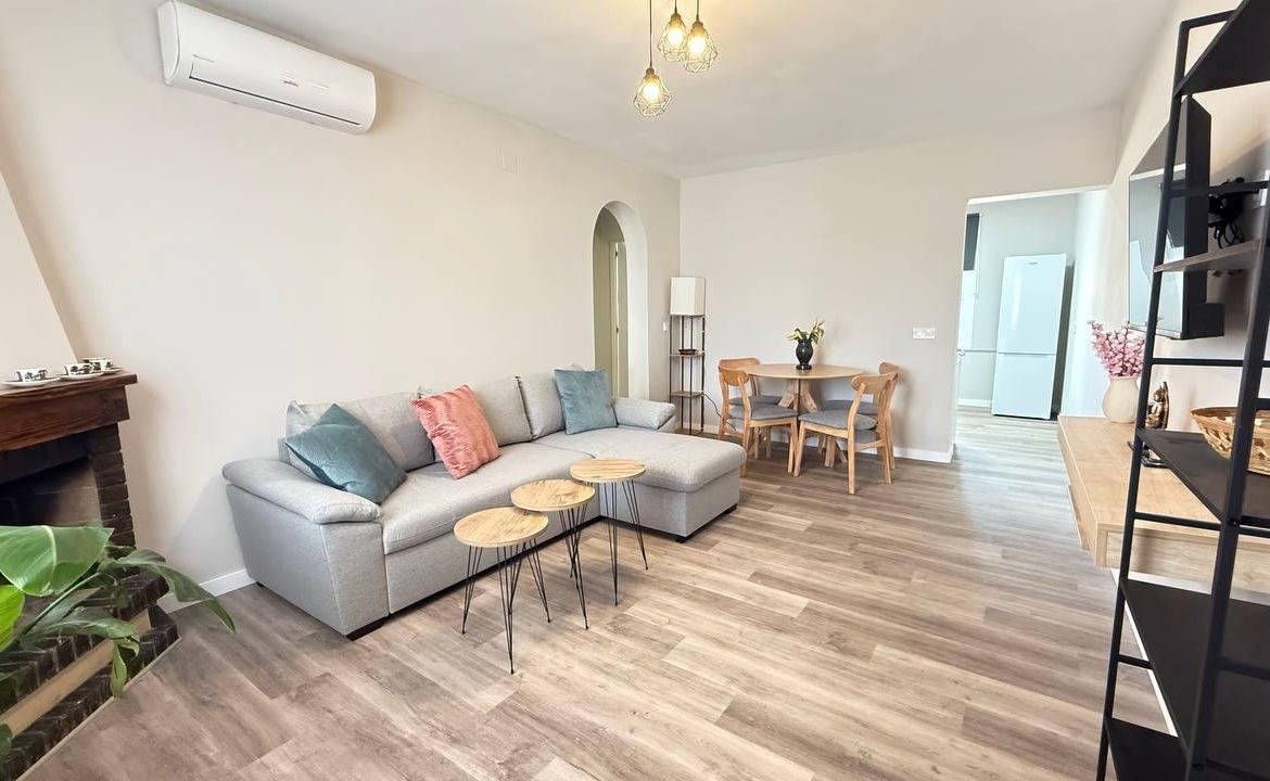 Ground floor bungalow, renovated, with 2 bedrooms and 1 bathroom