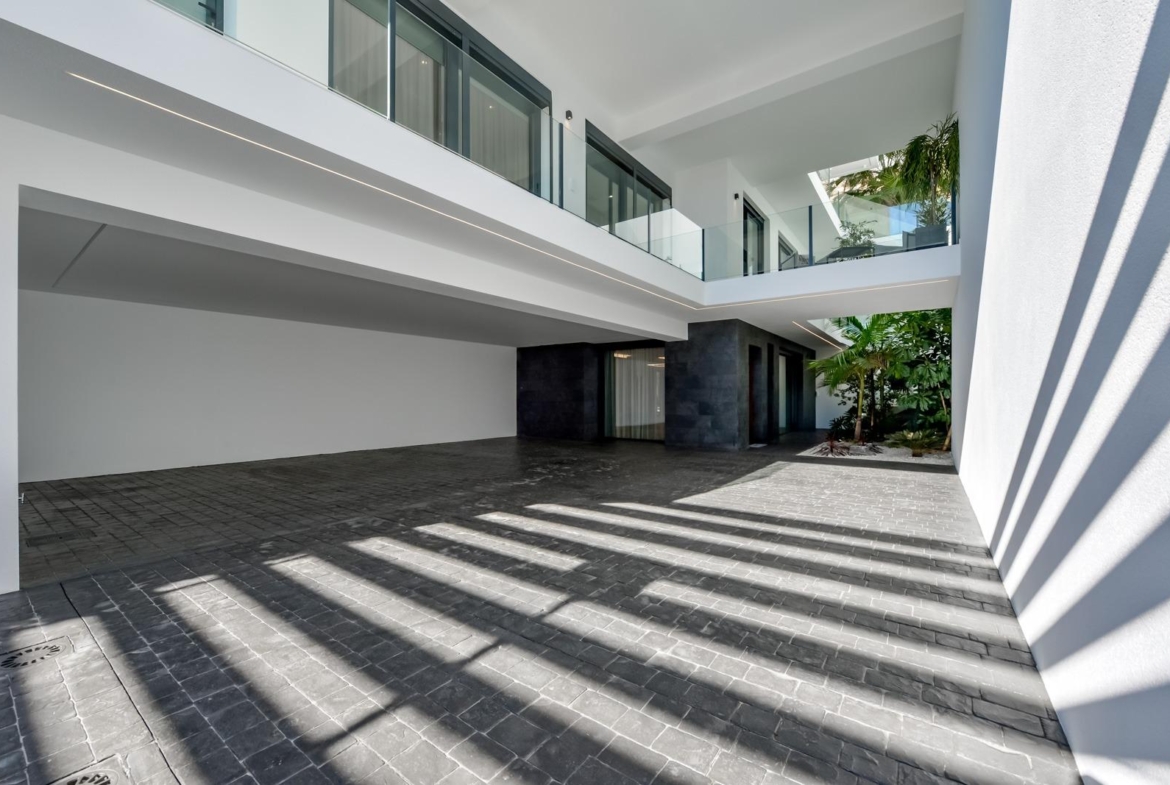 Villa Roma: Exclusivity and Elegance in Finestrat 🌟