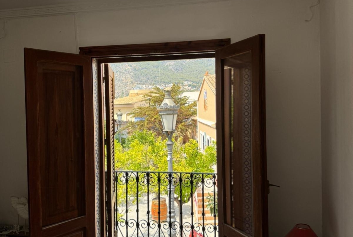 Magnificent Historic House in the Heart of Calpe — Ideal Investment and Home with Soul