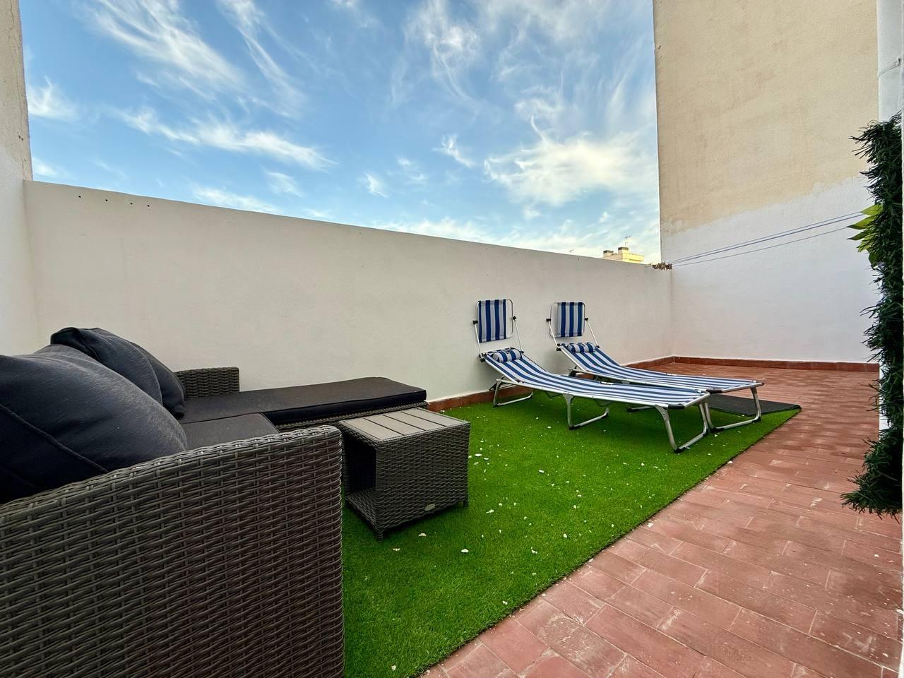 4-41-9 Exclusive apartment with 2 bedrooms and 3 terraces – Ref. A10245
