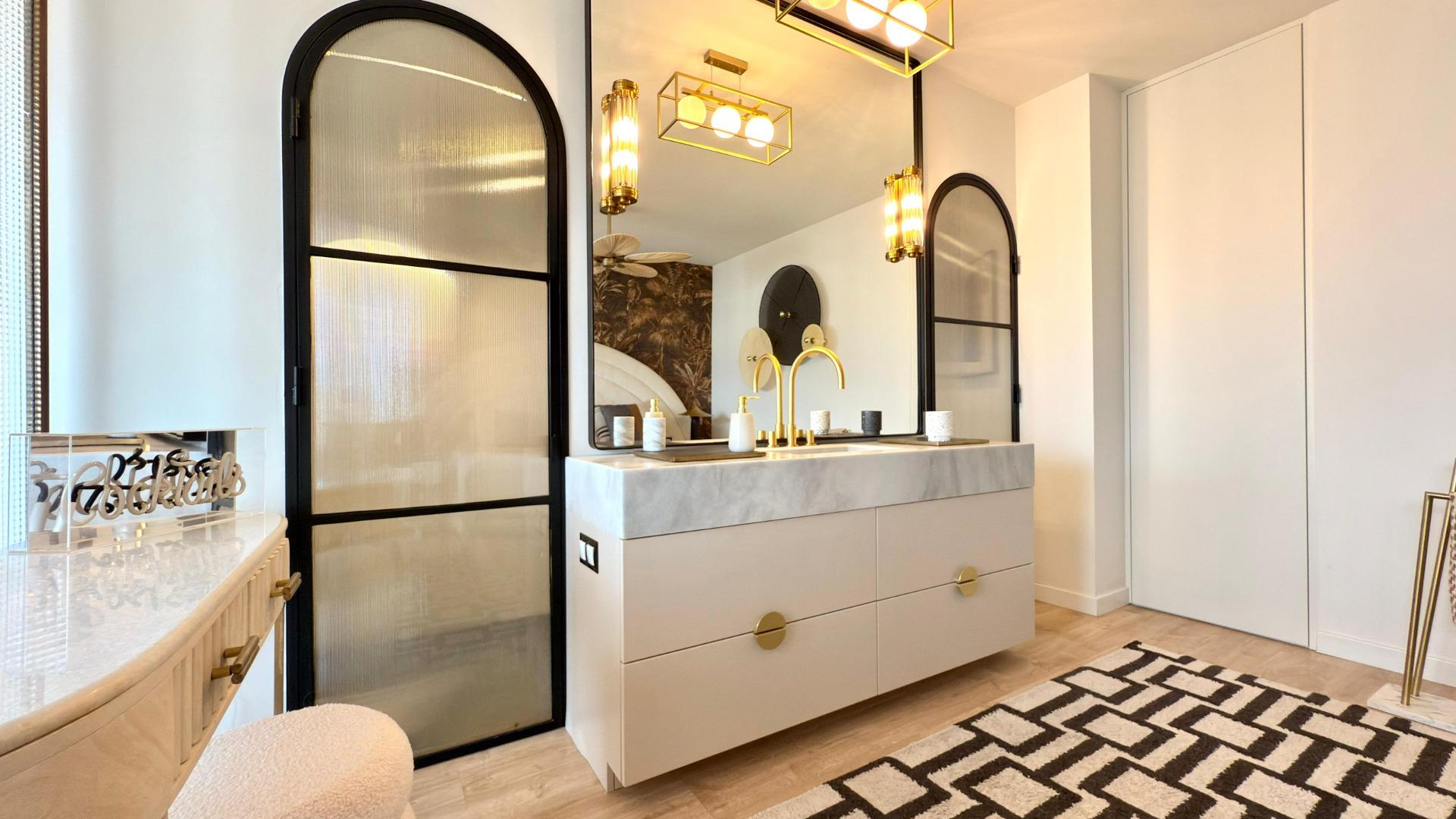 4-43-10 Exclusief penthouse met uitzicht op zee en prachtige renovatie, in pau 5