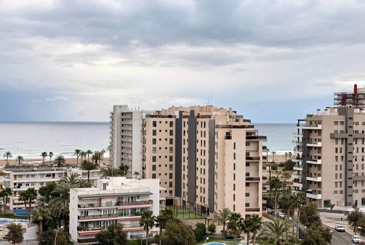 Exclusief penthouse met uitzicht op zee en prachtige renovatie, in pau 5