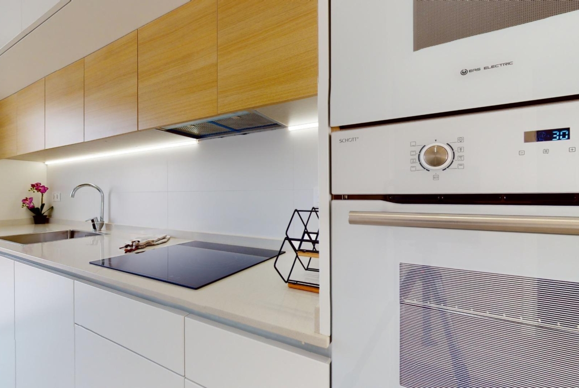 ADOSADOS DE OBRA NUEVA EN PILAR DE LA HORADADA. 3 DORM. 2 BAÑOS. CON PLAZA DE GARAJE Y PISCINA. 83 M2. JARDIN 33 M2. SOLARIUM 34 M2.
