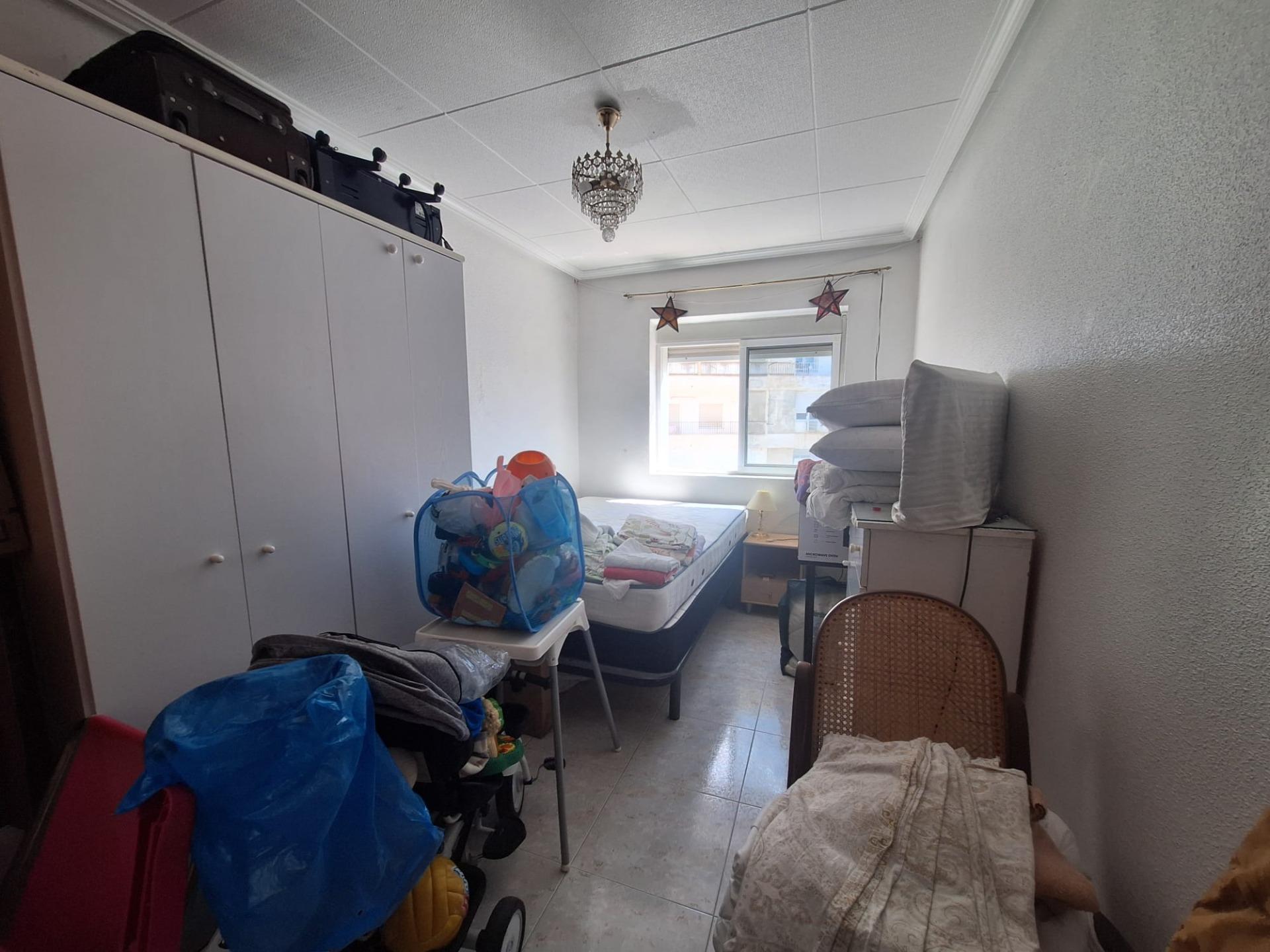 PISO AMPLIO Y LUMINOSO CON ASCENSOR EN PINTOR GISBERT – SAN BLAS