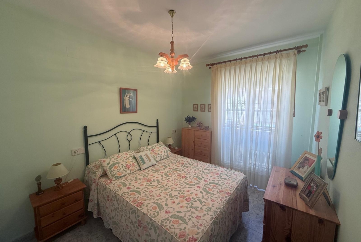 Great High Bungalow in Playa Flamenca: 3 bedrooms, 1 bathroom, 3 storage rooms, pool.