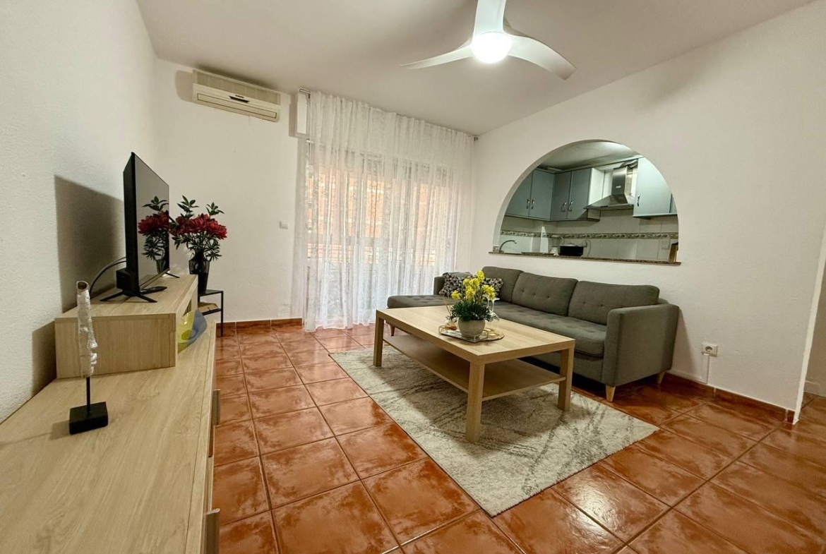 Exclusive apartment with 2 bedrooms and 3 terraces – Ref. A10245