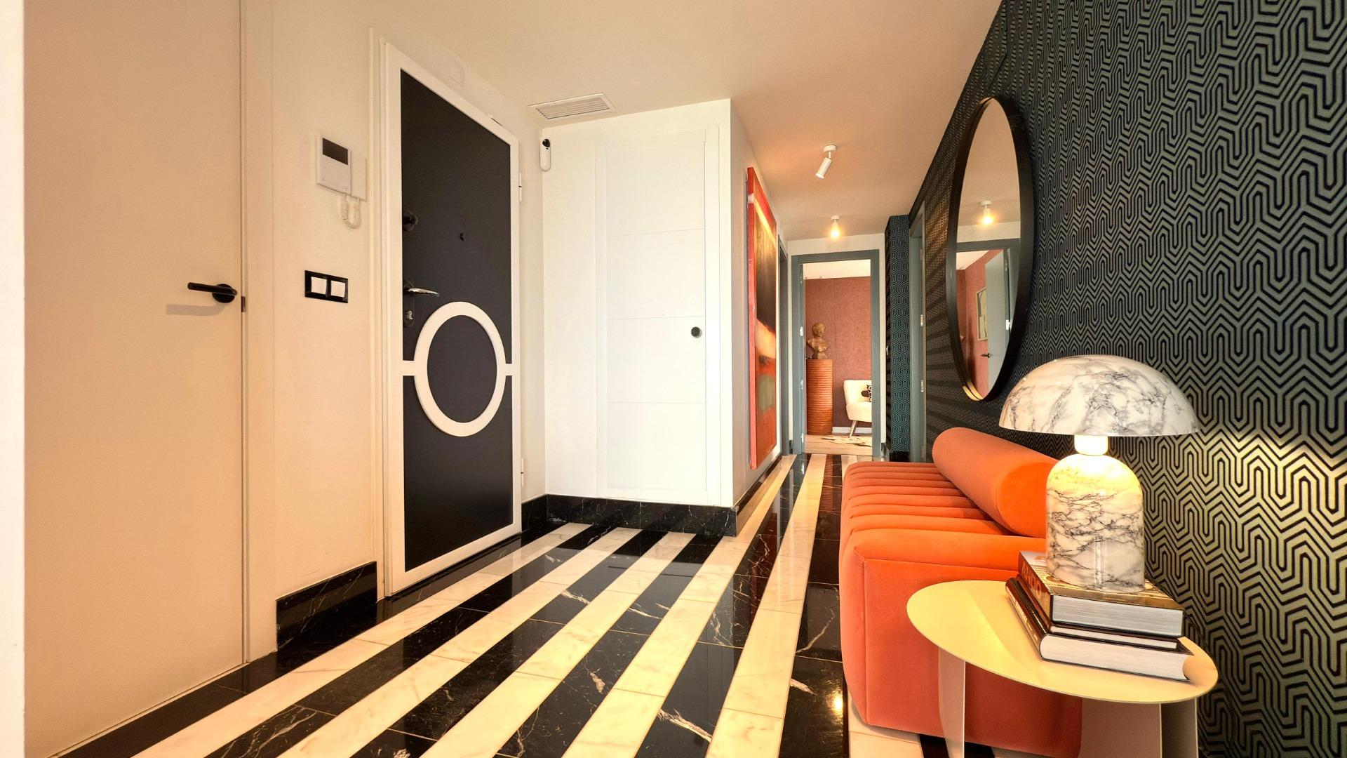 4-5-81 Exclusief penthouse met uitzicht op zee en prachtige renovatie, in pau 5