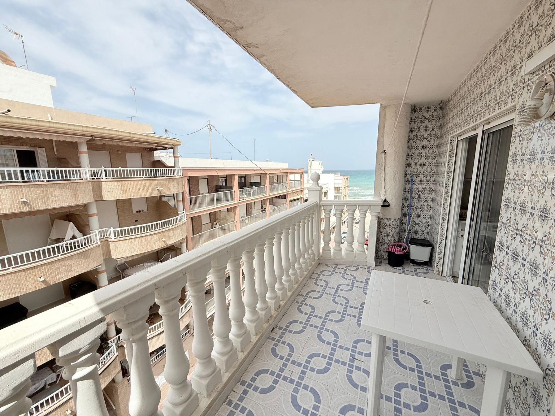 Ideal Home Steps from the Beach with Tourist License