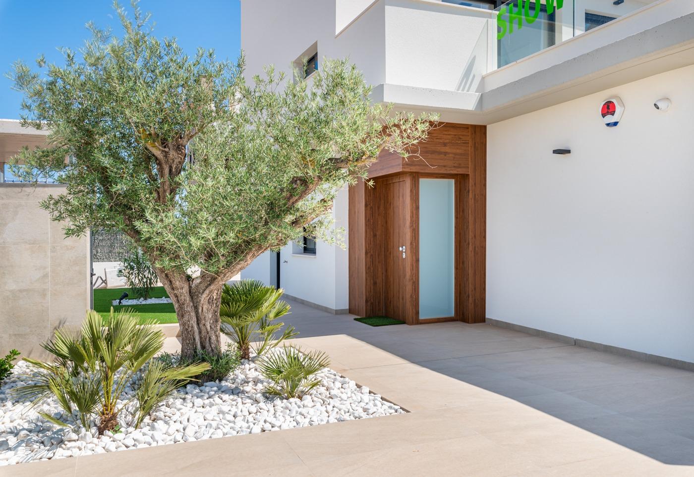 4-50-6 OBRA NUEVA! VILLA DE LUJO EN ORIHUELA COSTA. PLAYA A 350 METROS.