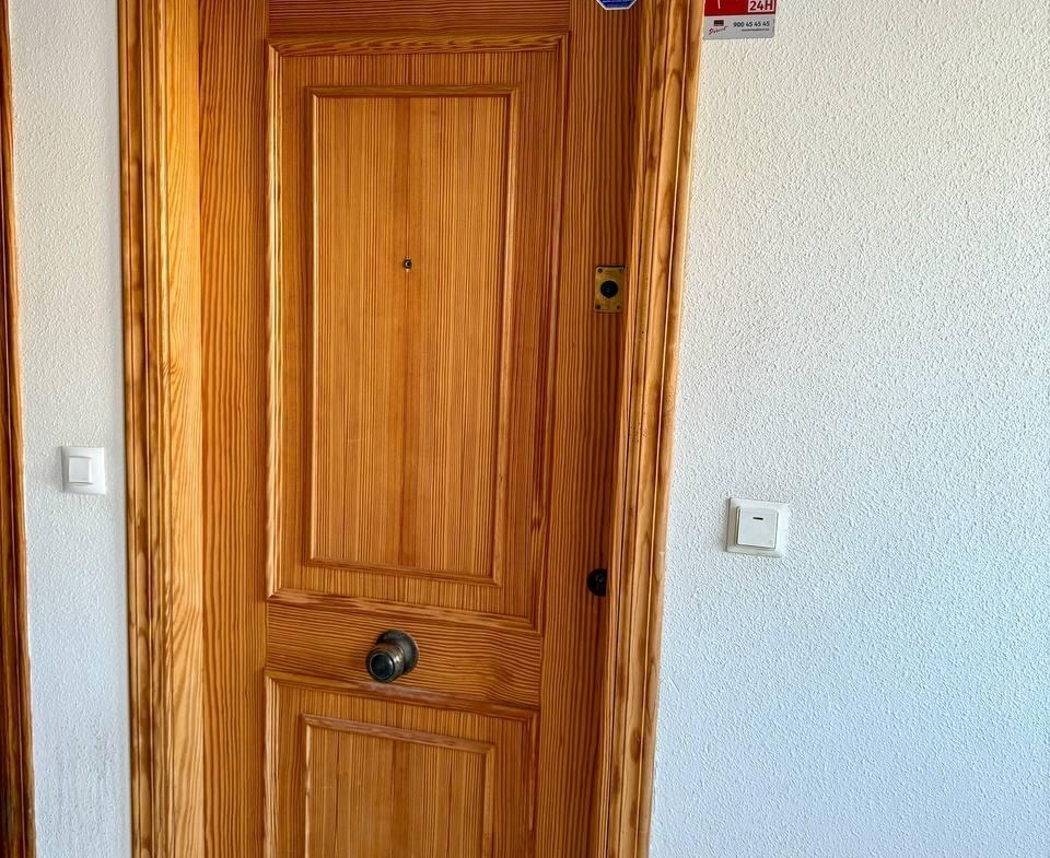 Exclusive apartment with 2 bedrooms and 3 terraces – Ref. A10245