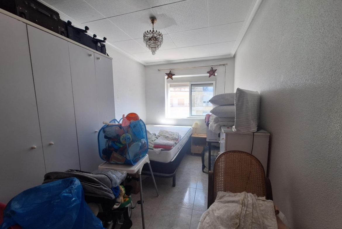 PISO AMPLIO Y LUMINOSO CON ASCENSOR EN PINTOR GISBERT – SAN BLAS