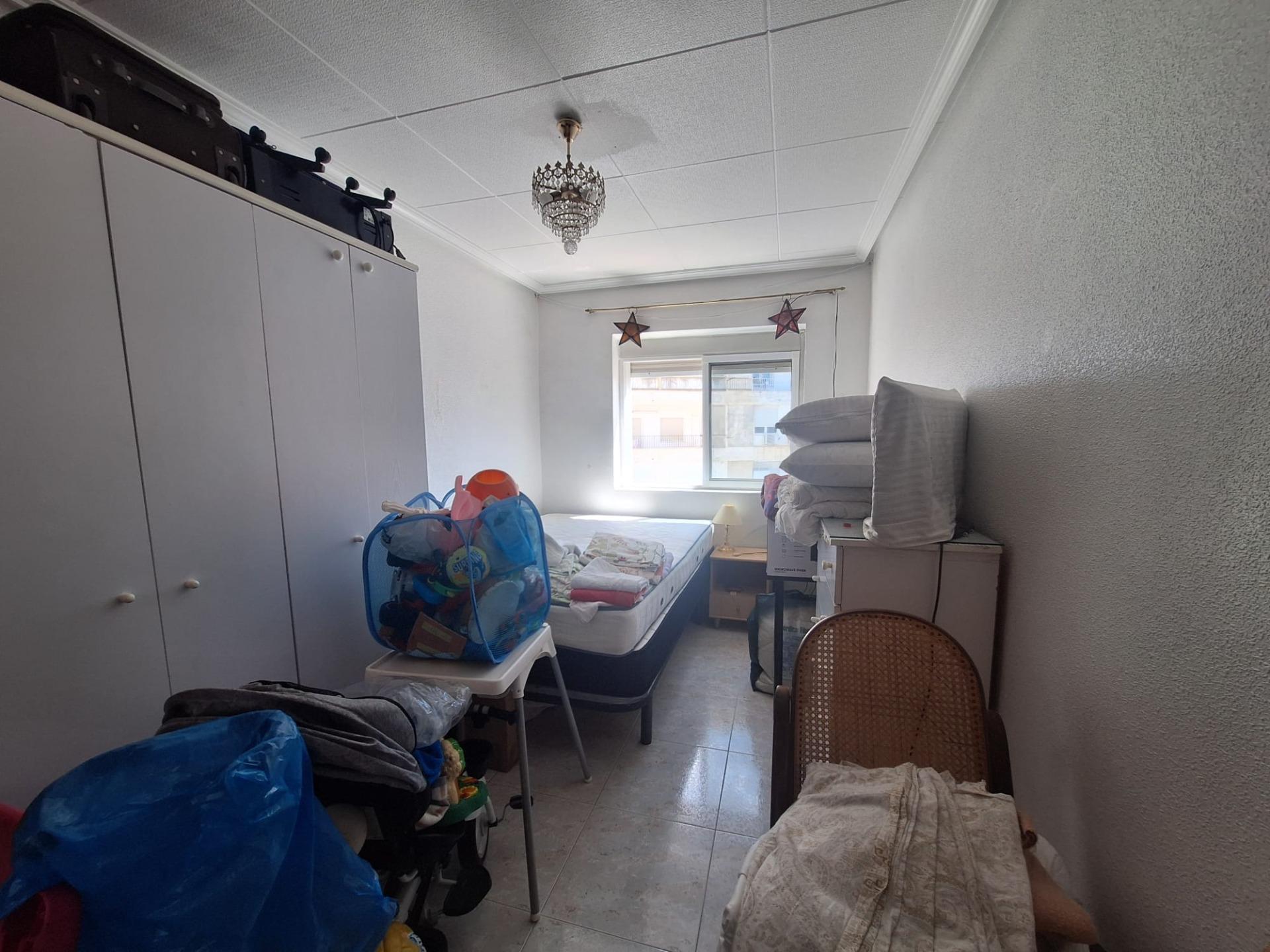 PISO AMPLIO Y LUMINOSO CON ASCENSOR EN PINTOR GISBERT – SAN BLAS