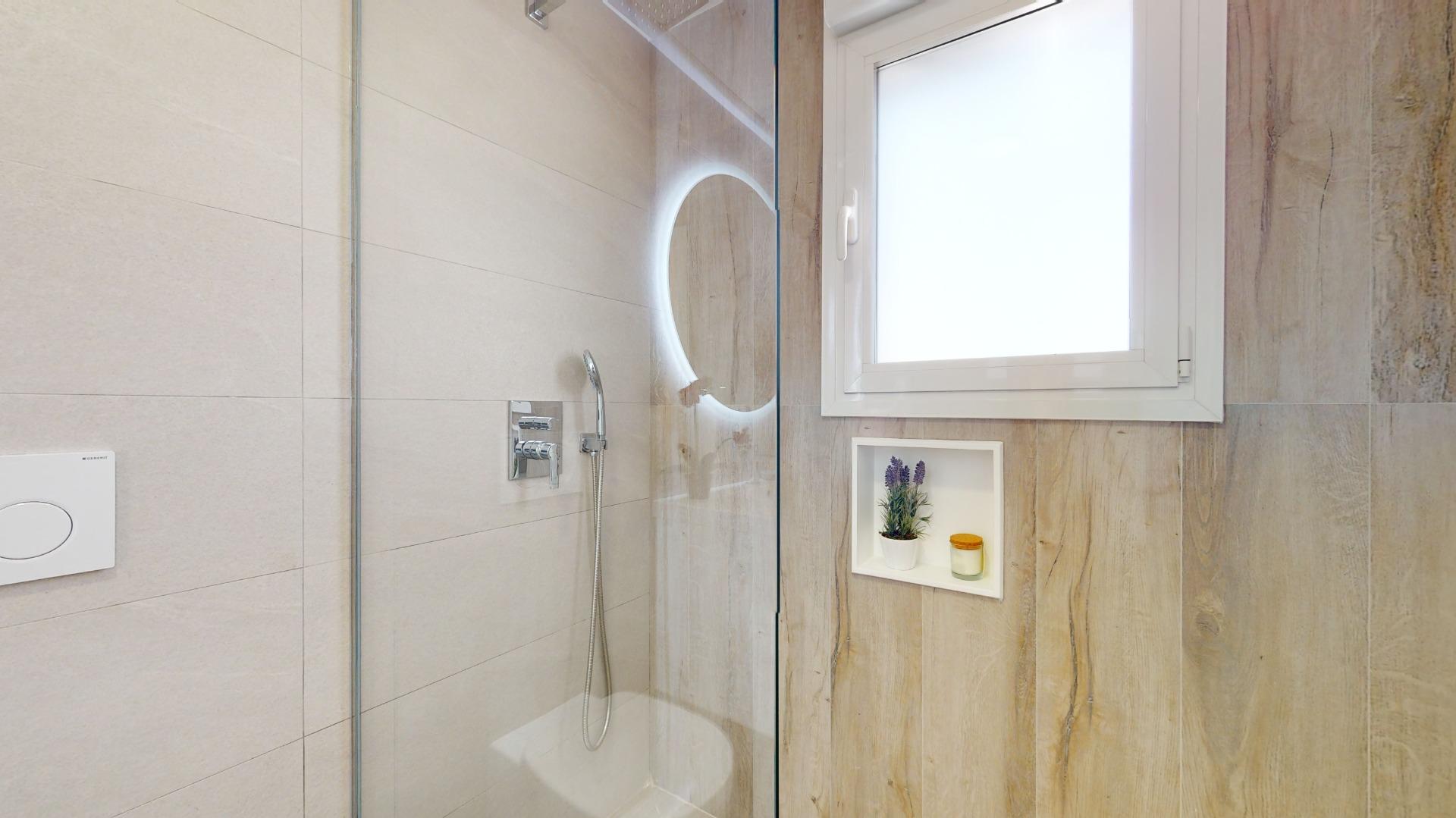4-51-12 ADOSADOS DE OBRA NUEVA EN PILAR DE LA HORADADA. 3 DORM. 2 BAÑOS. CON PLAZA DE GARAJE Y PISCINA. 83 M2. JARDIN 33 M2. SOLARIUM 34 M2.
