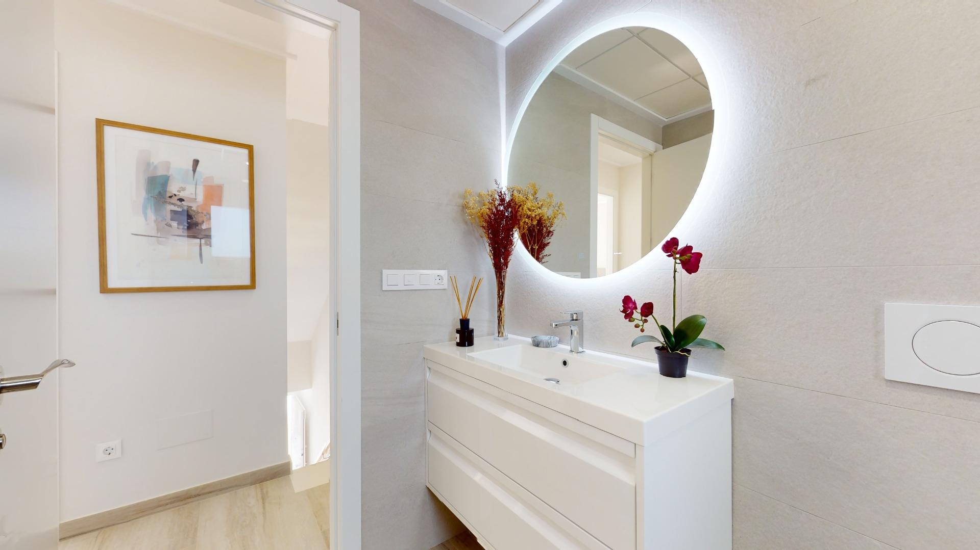 4-53-12 ADOSADOS DE OBRA NUEVA EN PILAR DE LA HORADADA. 3 DORM. 2 BAÑOS. CON PLAZA DE GARAJE Y PISCINA. 83 M2. JARDIN 33 M2. SOLARIUM 34 M2.