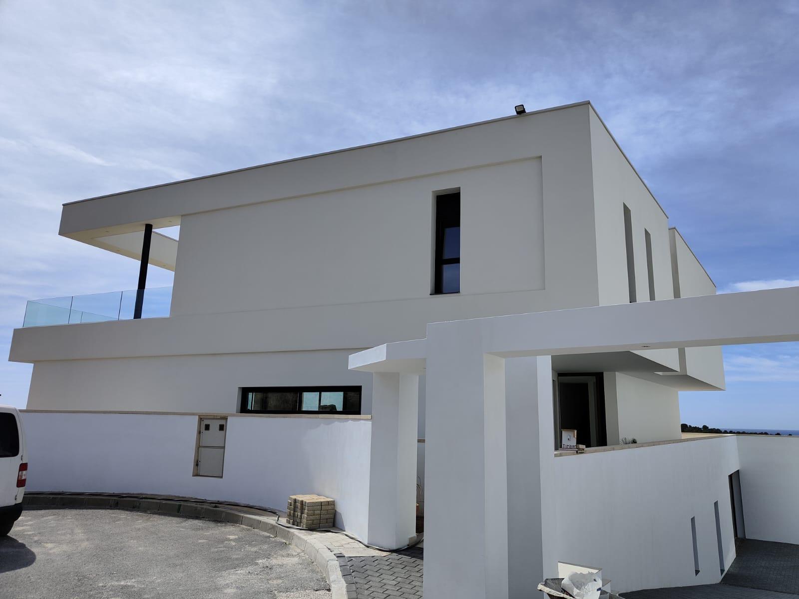LARGE MODERN VILLA IN FINESTRAT