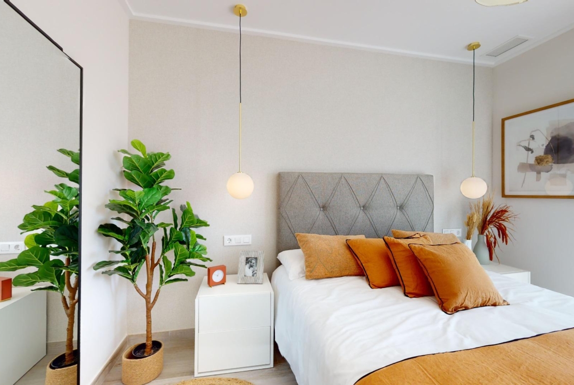 ADOSADOS DE OBRA NUEVA EN PILAR DE LA HORADADA. 3 DORM. 2 BAÑOS. CON PLAZA DE GARAJE Y PISCINA. 83 M2. JARDIN 33 M2. SOLARIUM 34 M2.