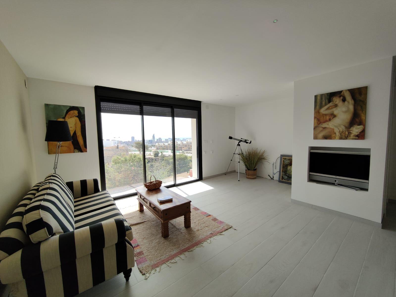 LARGE MODERN VILLA IN FINESTRAT