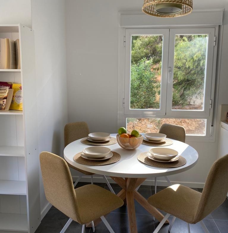 WITH TOURIST LICENSE. 3 BEDROOMS. 2 BATHROOMS. COMMUNAL SWIMMING POOL. BEACH 800 M