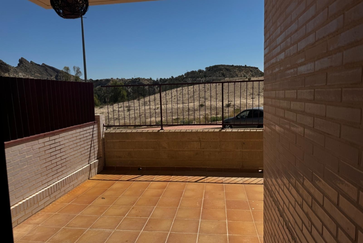 Apartment in Archena with unobstructed views of the spa, garage and storage room. Luxury common areas