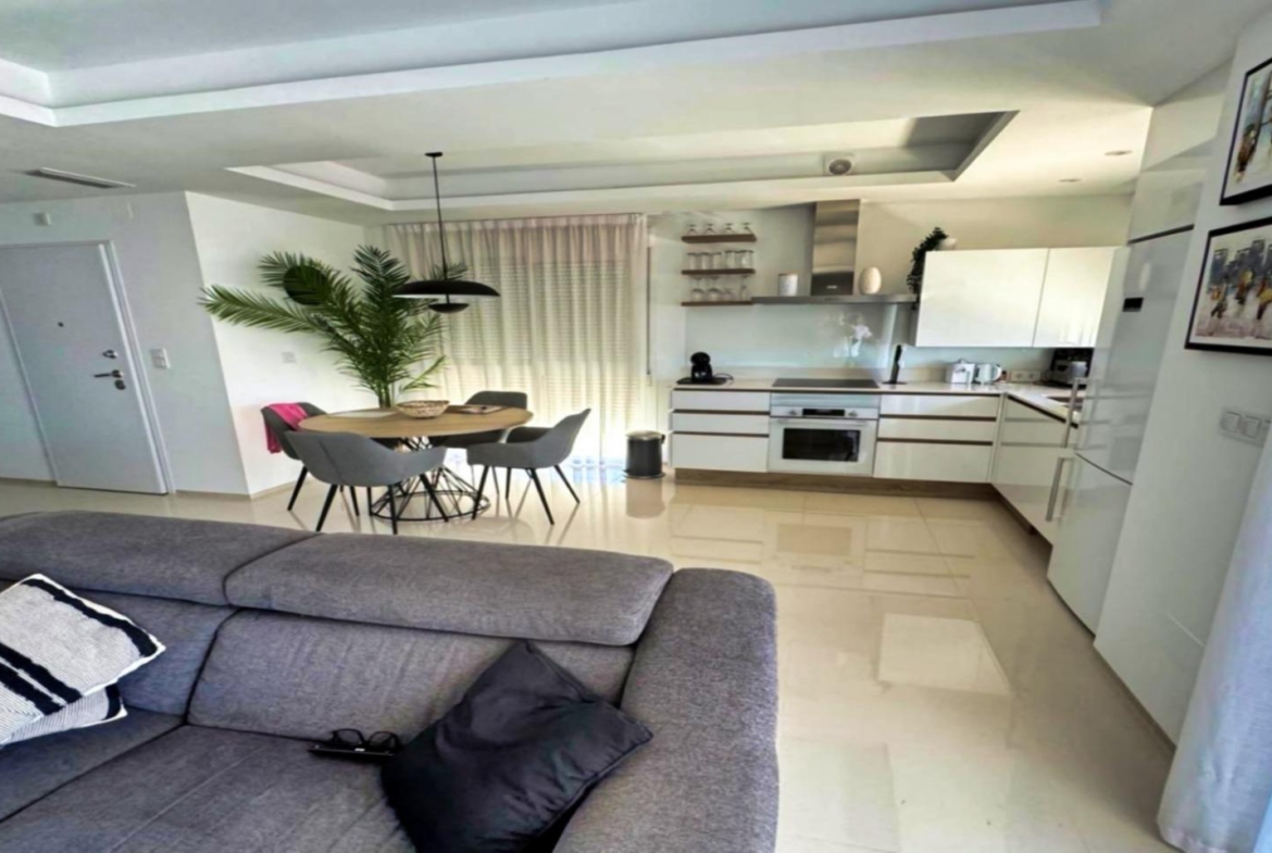Ciudad Quesada, Doña Pepa, luxe bungalow op de bovenste verdieping