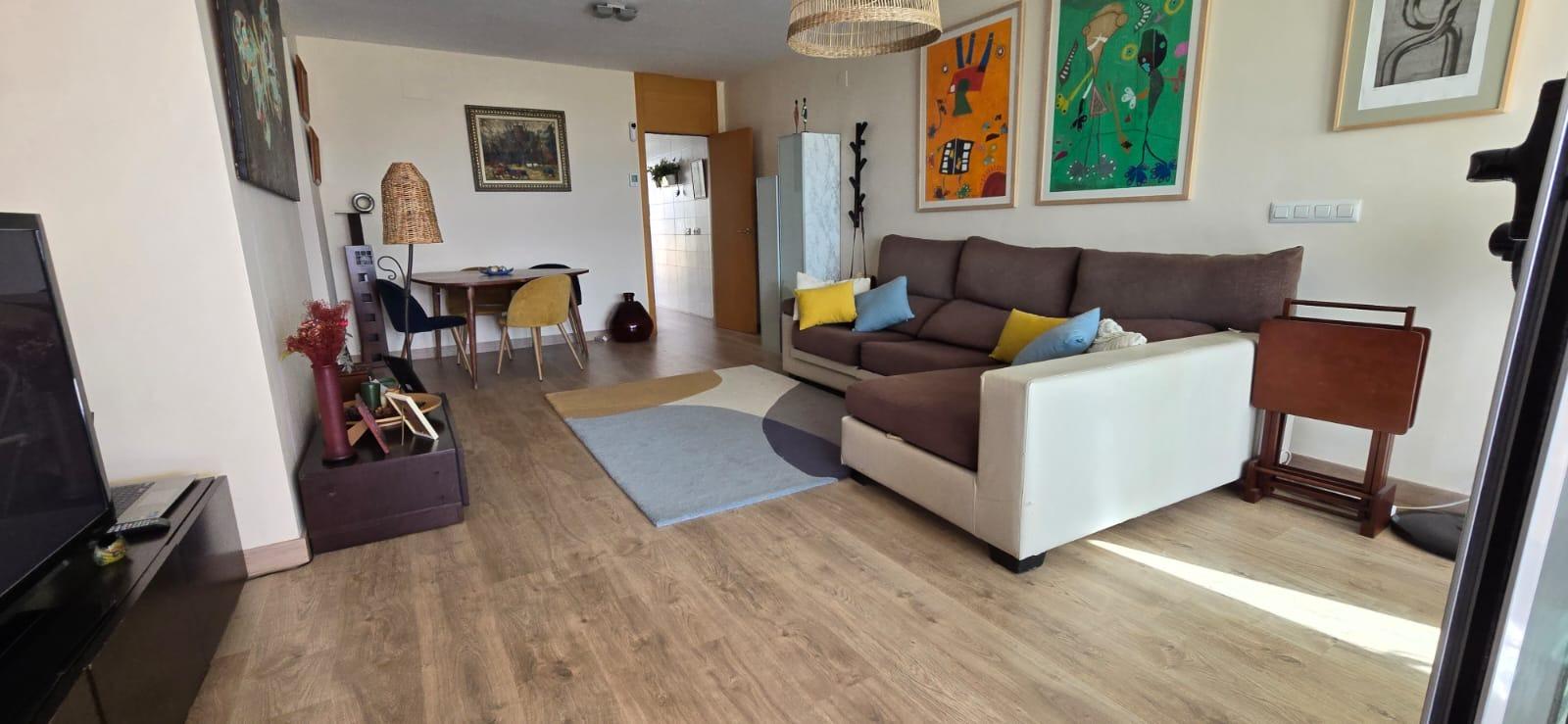 BUNGALOW IN CITY OF LIGHT FACING THE SEA – TORMOS STREET
