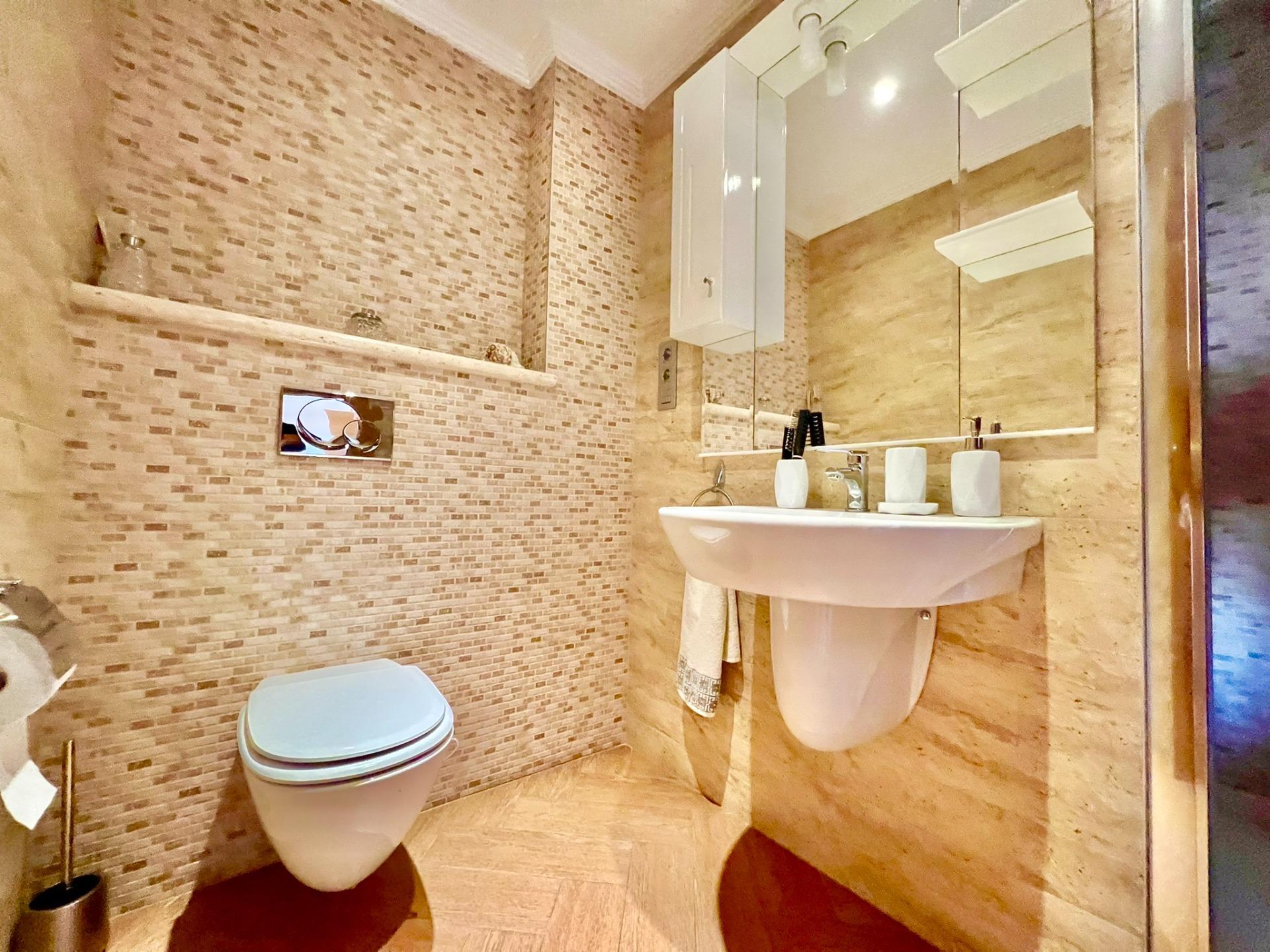 4-63-7 Confort, amplitud y exclusivididad. PISO DE 145m2 EN UBICACIÓN PRIVILEGIADA