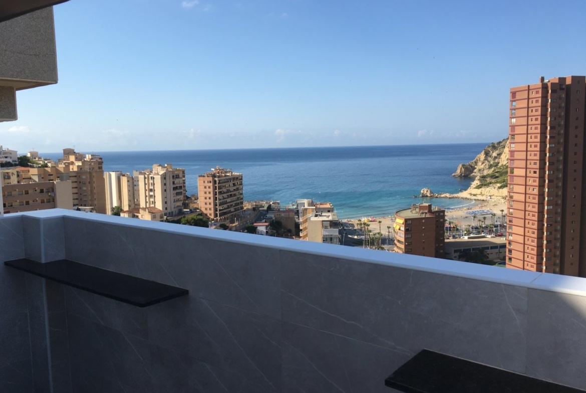MARVELLOUS PENTHOUSE INBENIDORM IN LA CALA WITH SEA VIEWS