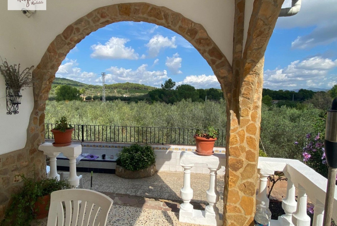 Villa for sale in Algimia de Alfara