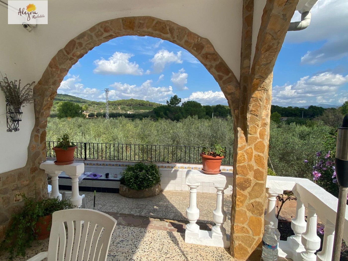 4-7-6 Villa for sale in Algimia de Alfara