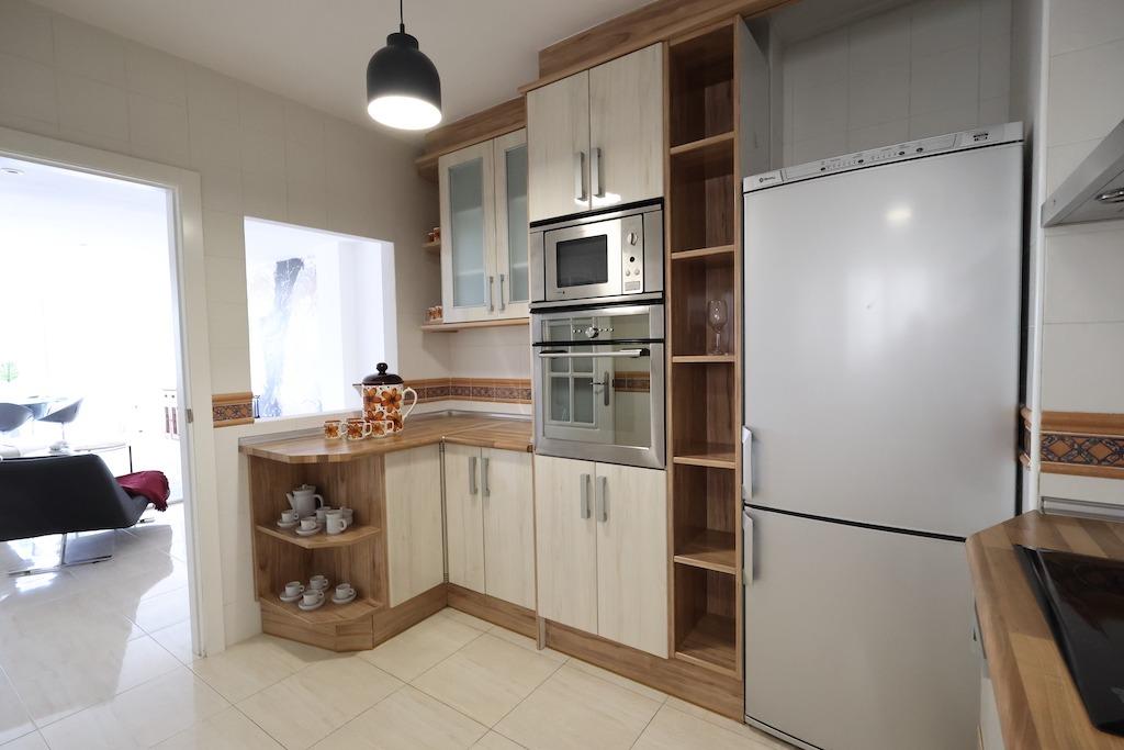 Torrevieja Avda de la Libertad, 1e verdieping appartement voor de nieuwe haven