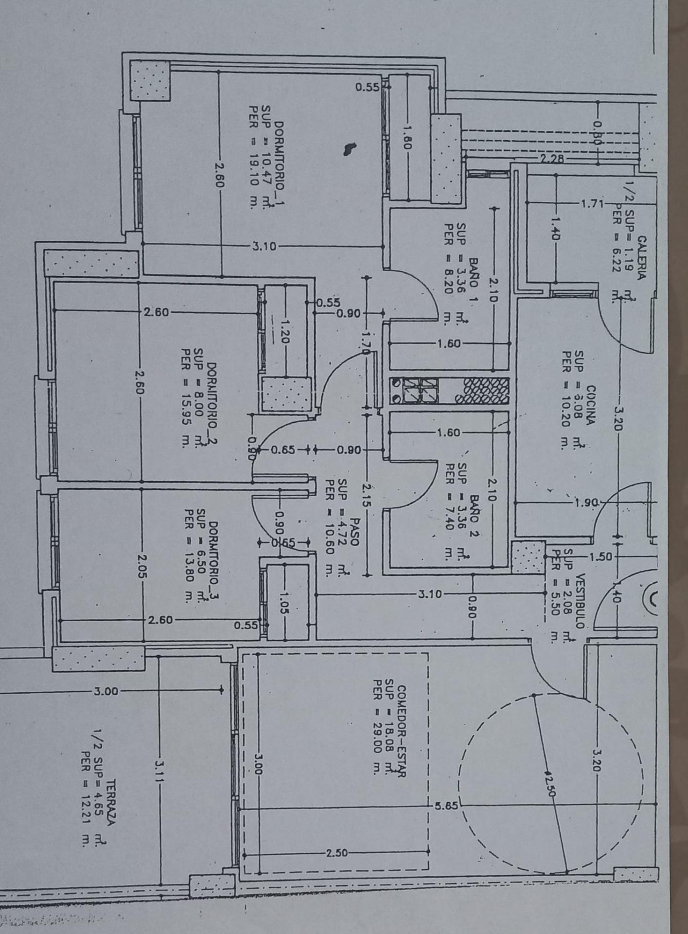 4-7-71 Amplio apartamento situado a 700m de la playa de Poniente. Perfecto para familias
