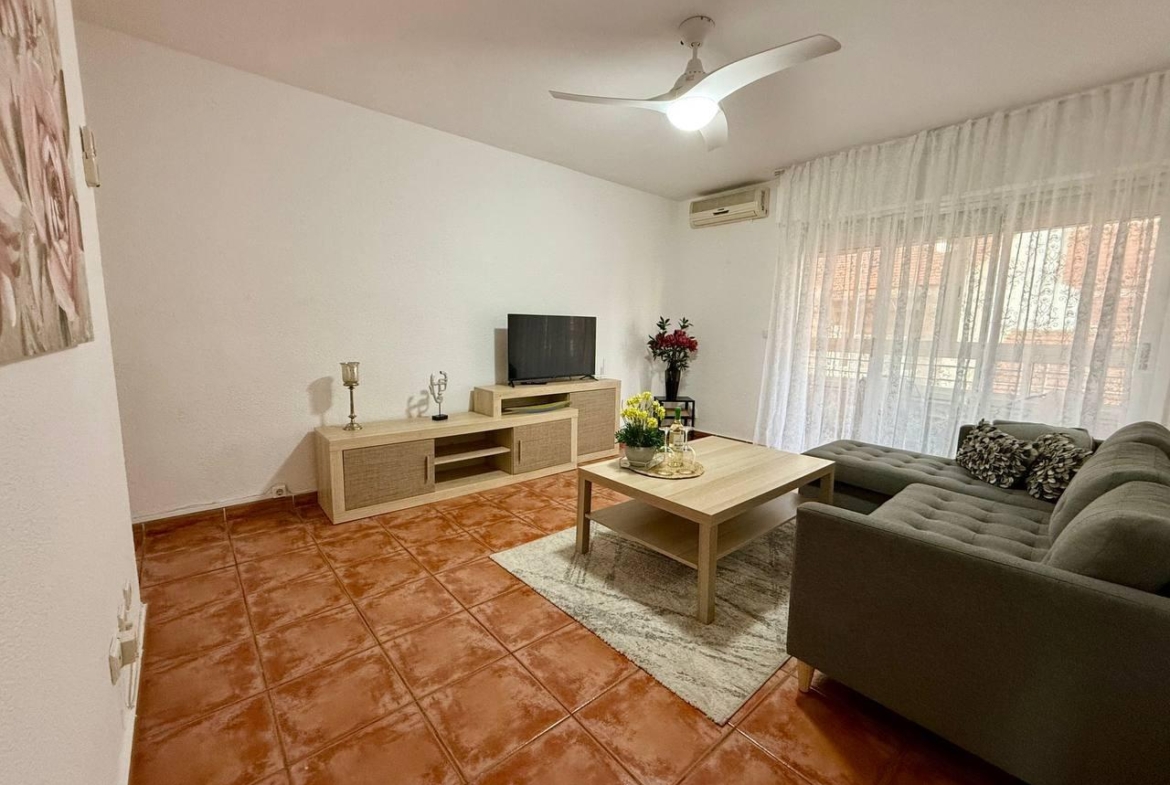Exclusive apartment with 2 bedrooms and 3 terraces – Ref. A10245