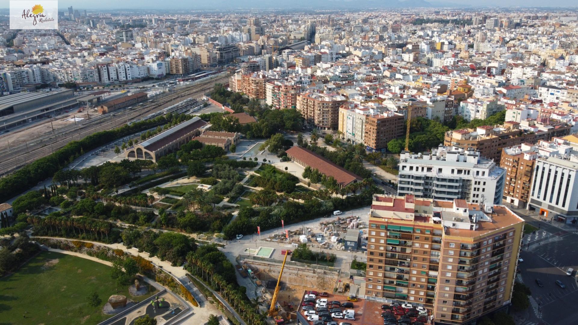 4-8-104 EXCLUSIVOS ESTUDIOS EN EL PARQUE CENTRAL DE VALENCIA