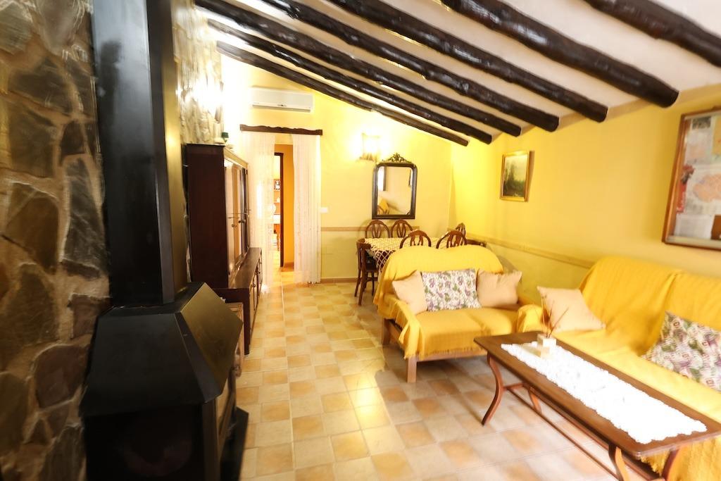 CASA INDEPENDIENTE EN  FORTUNA (Murcia) JUNTO AL PARQUE NATURAL DE LA GARAPACHA CON 439 M2 DE PARCELA. 5 DORM. 3 BAÑOS.