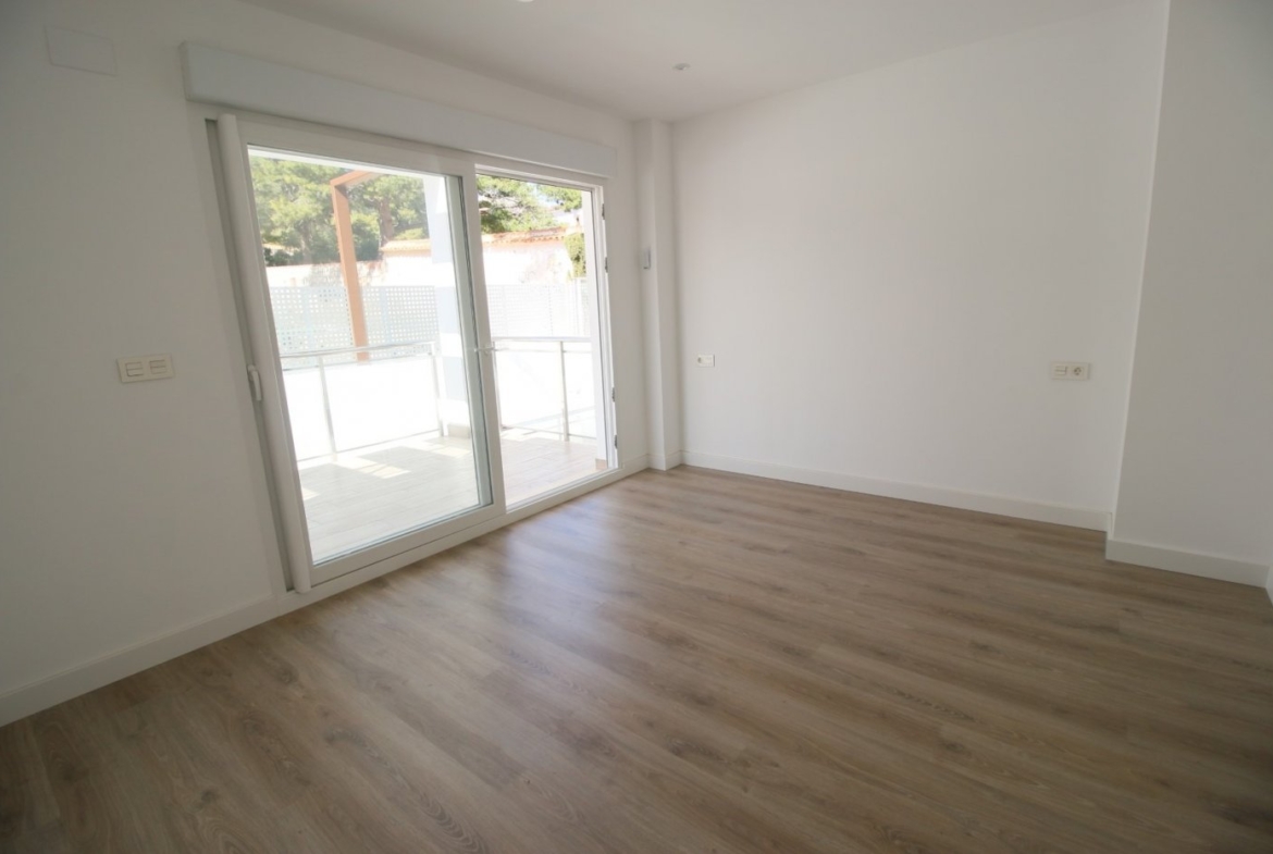 Villa de obra nueva en zona Av. Coloma de La Nucia