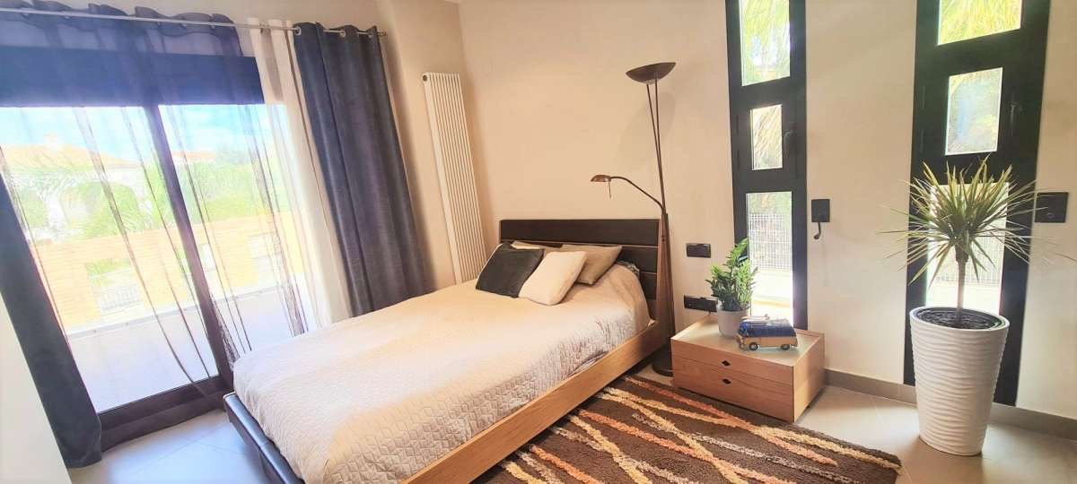 VILLA IN CALPE FOR SALE