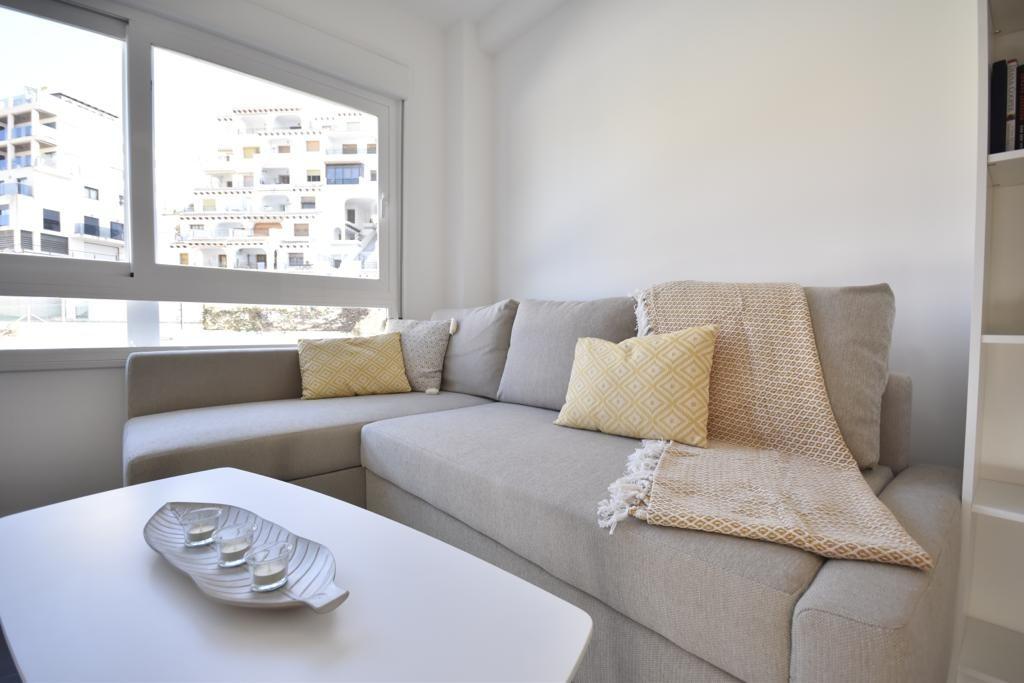 WITH TOURIST LICENSE. 3 BEDROOMS. 2 BATHROOMS. COMMUNAL SWIMMING POOL. BEACH 800 M