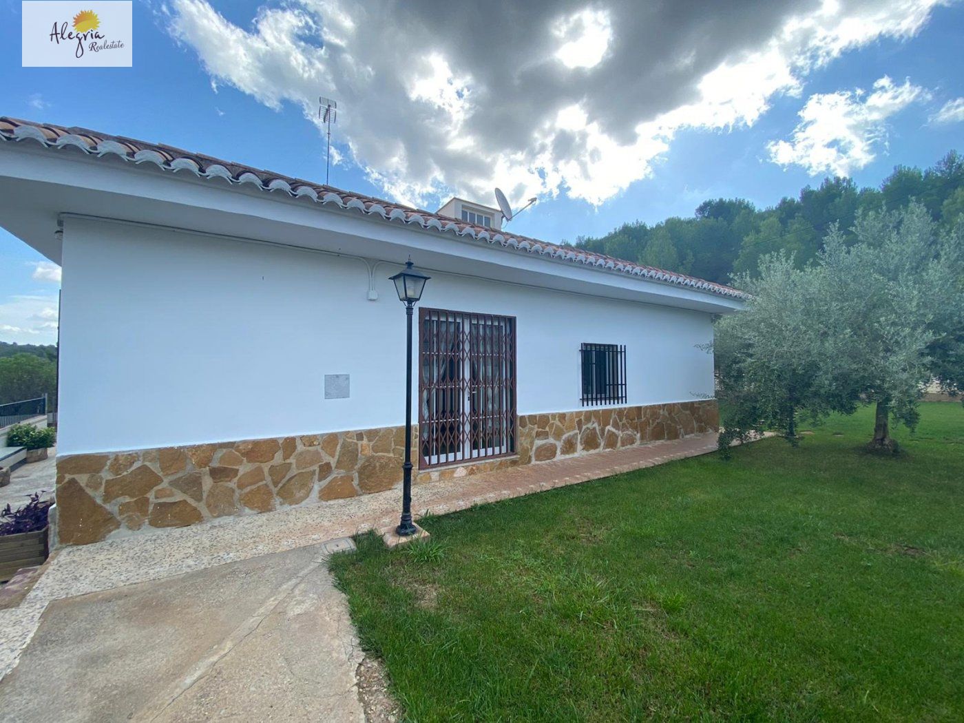 4-8-6 Villa for sale in Algimia de Alfara