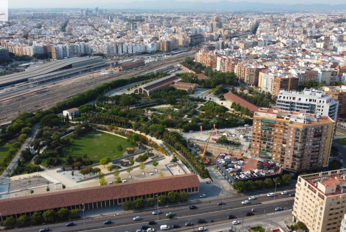 EXCLUSIVOS ESTUDIOS EN EL PARQUE CENTRAL DE VALENCIA