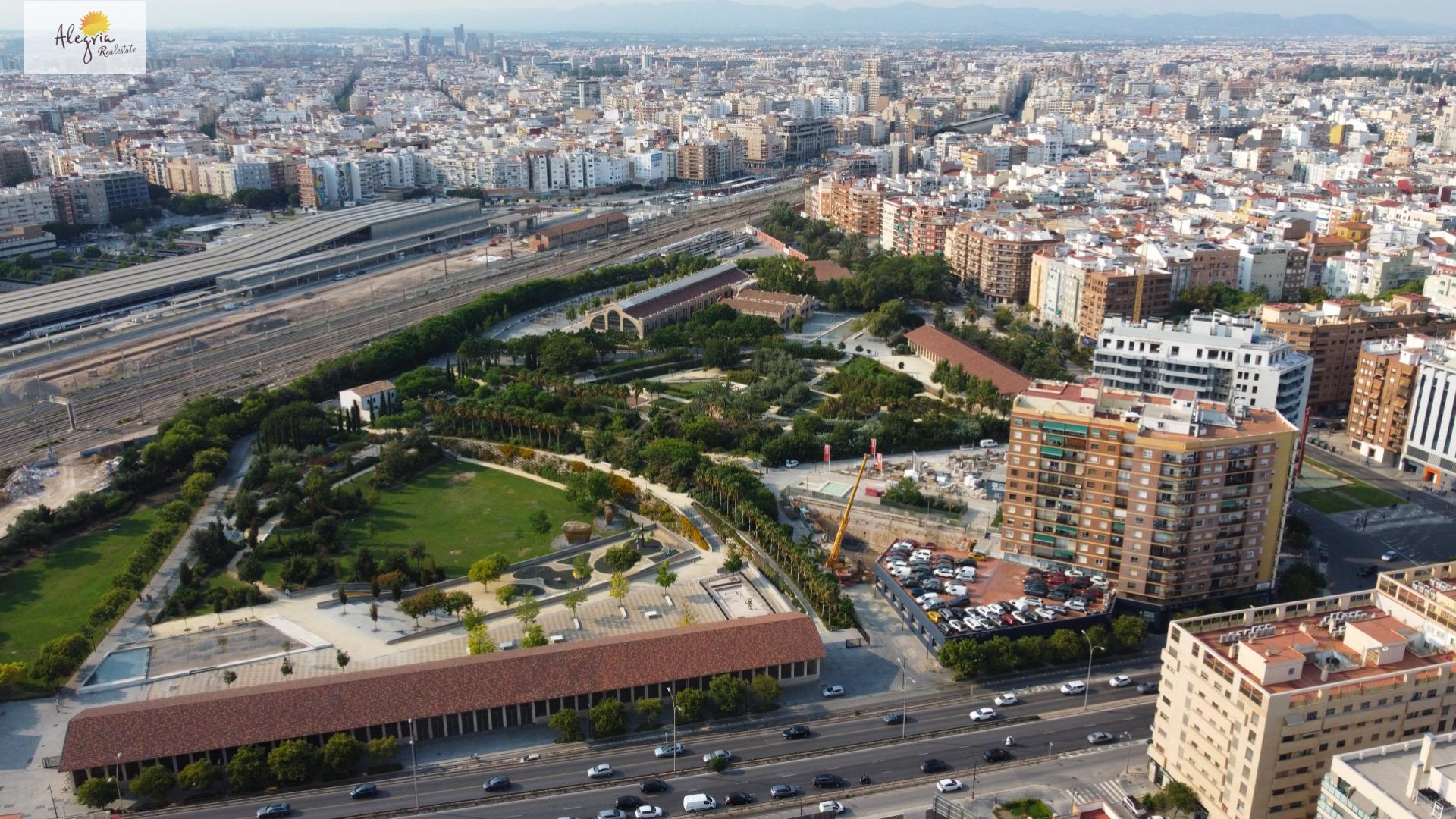 4-9-104 EXCLUSIVOS ESTUDIOS EN EL PARQUE CENTRAL DE VALENCIA