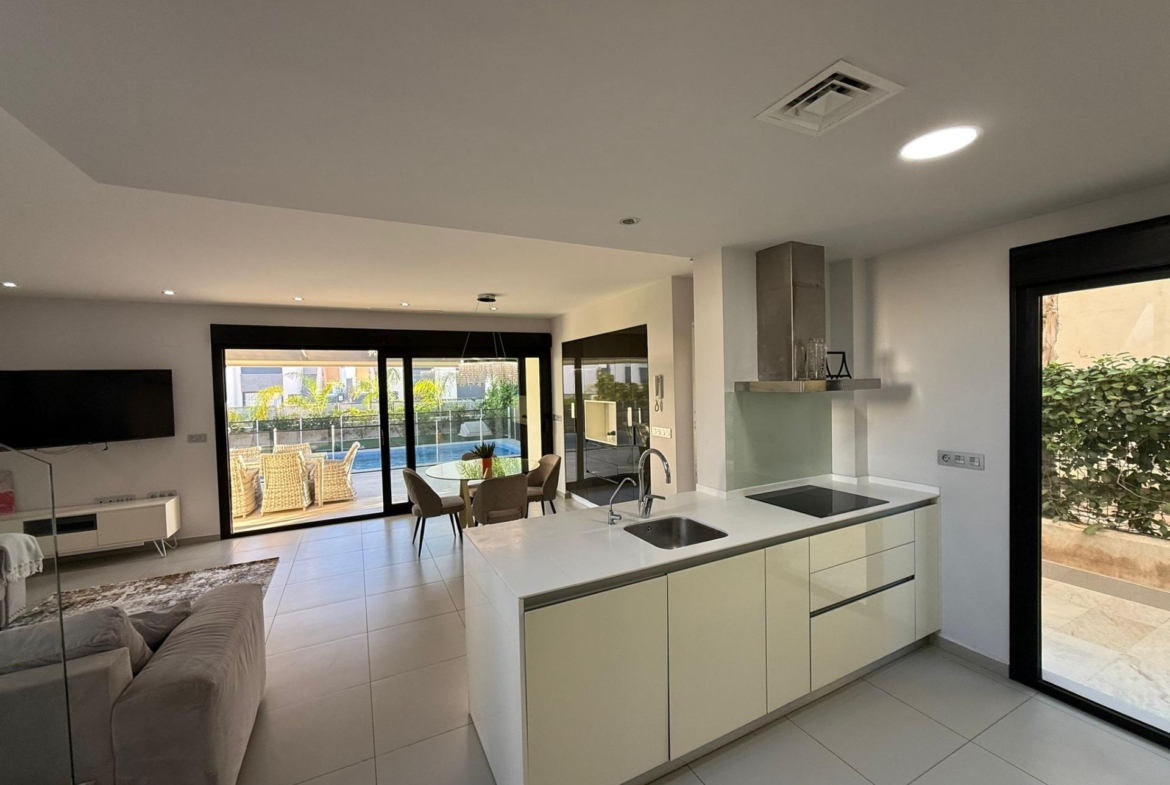 Prachtige vrijstaande villa met een perceel van 300 m2