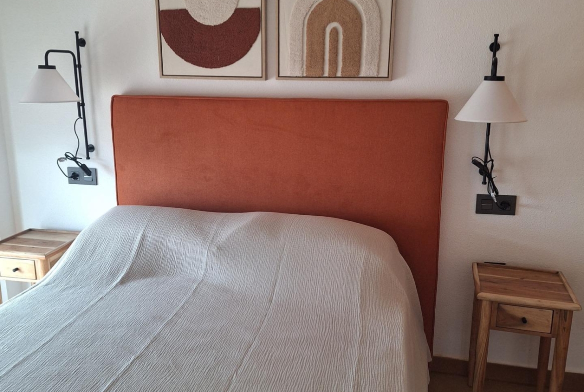 Apartment in Archena with unobstructed views of the spa, garage and storage room. Luxury common areas