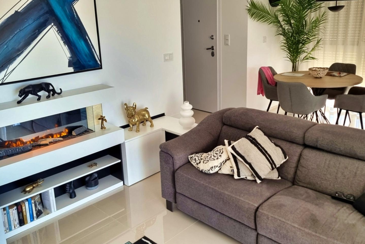 Ciudad Quesada, Doña Pepa, luxe bungalow op de bovenste verdieping