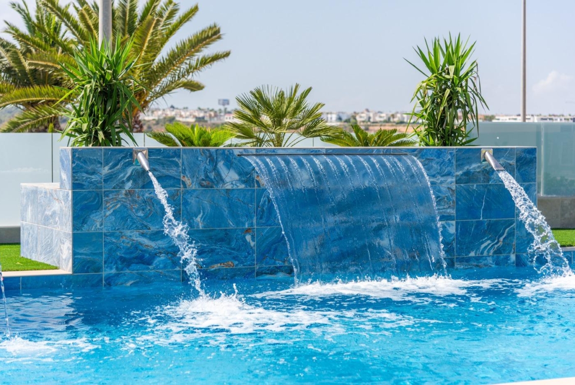 OBRA NUEVA! VILLA DE LUJO EN ORIHUELA COSTA. PLAYA A 350 METROS.