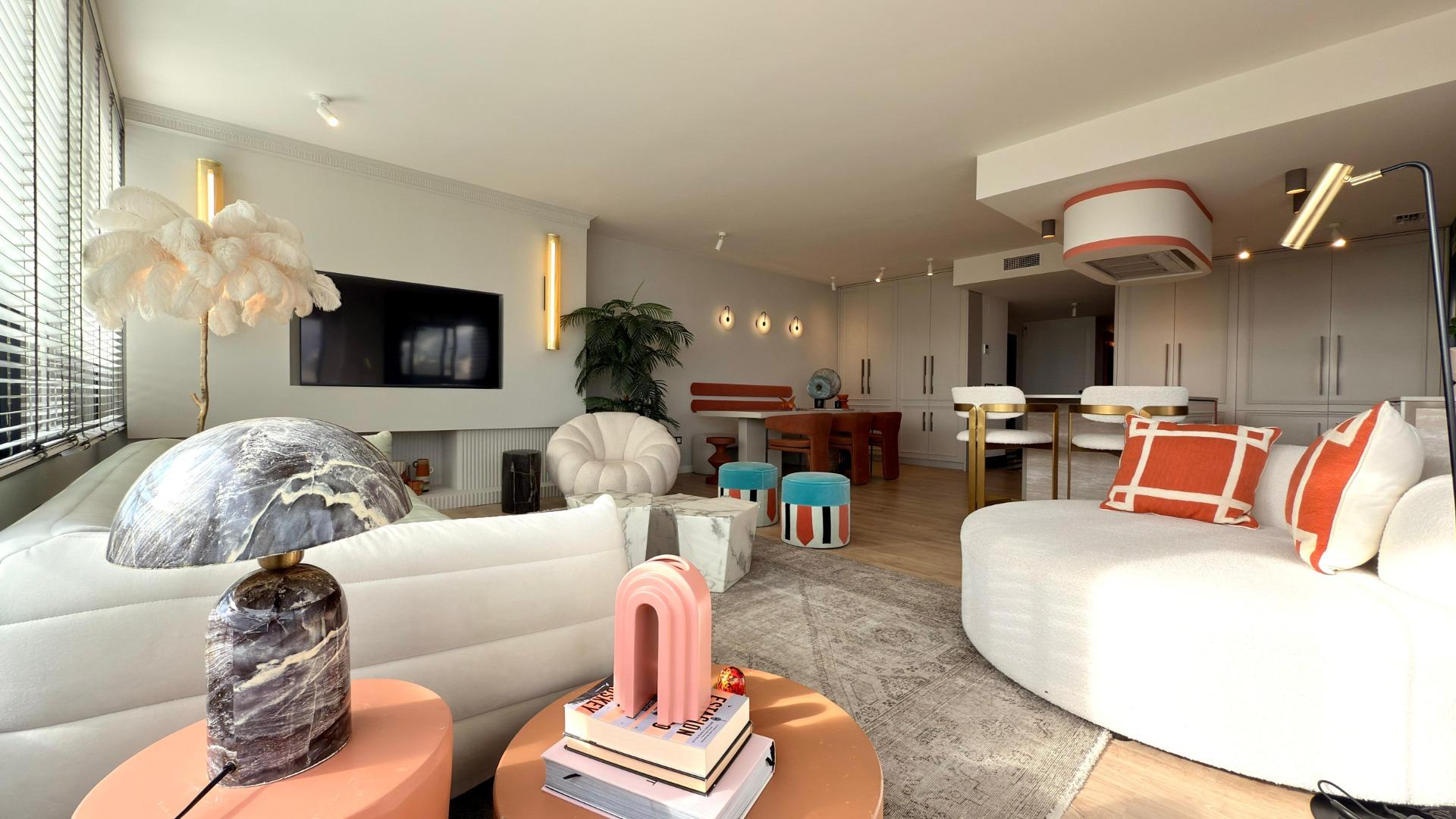 4-9-75 Exclusief penthouse met uitzicht op zee en prachtige renovatie, in pau 5