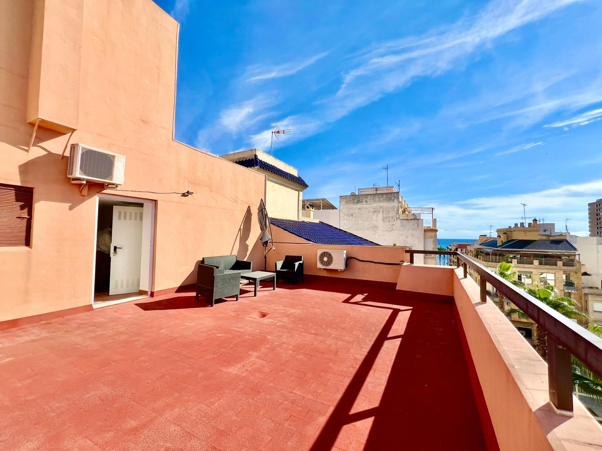 4-97-2 Confort, amplitud y exclusivididad. PISO DE 145m2 EN UBICACIÓN PRIVILEGIADA