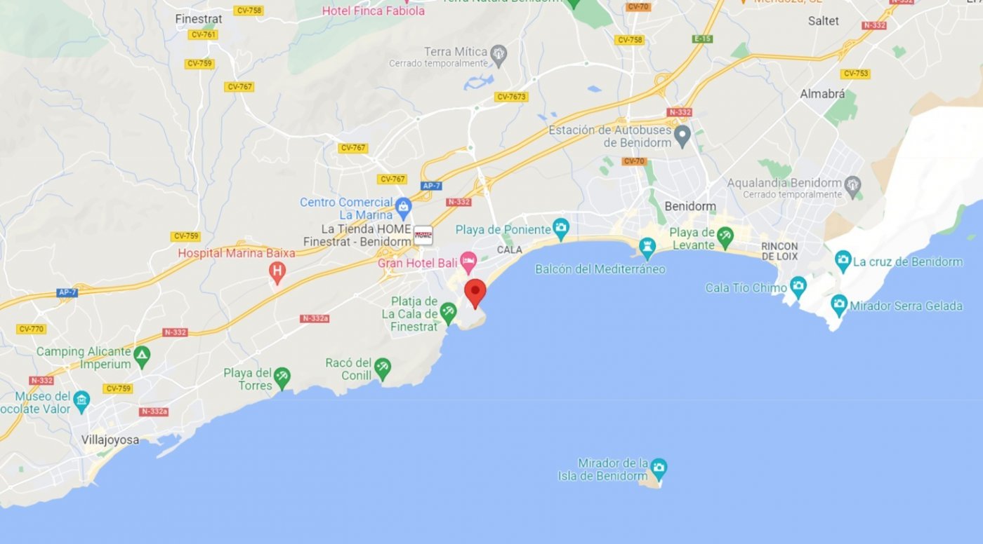 l Impressionante Dúplex a Estrenar en Primera Línea de Playa en Benidorm – Poniente